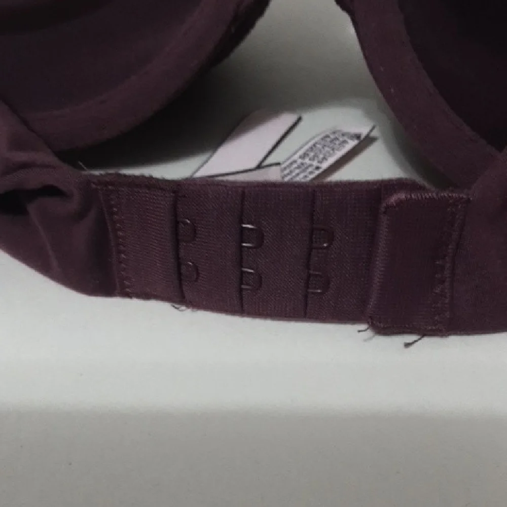 VICTORIA'S SECRET Perfect Shape Elegant Purple Lace‎ Bra